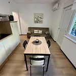 Kiki *