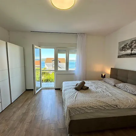 Kiki Apartman *